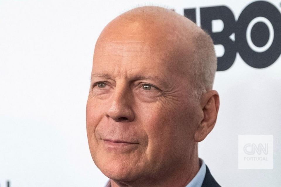 Bruce Willis teve que esconder sinais de doença em últimos filmes