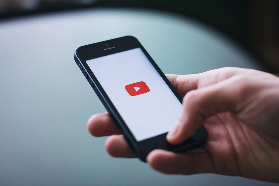 YouTube lança dublagem de vídeos para todos os criadores