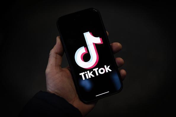 Dona do TikTok é acusada de ajudar China em espionagem