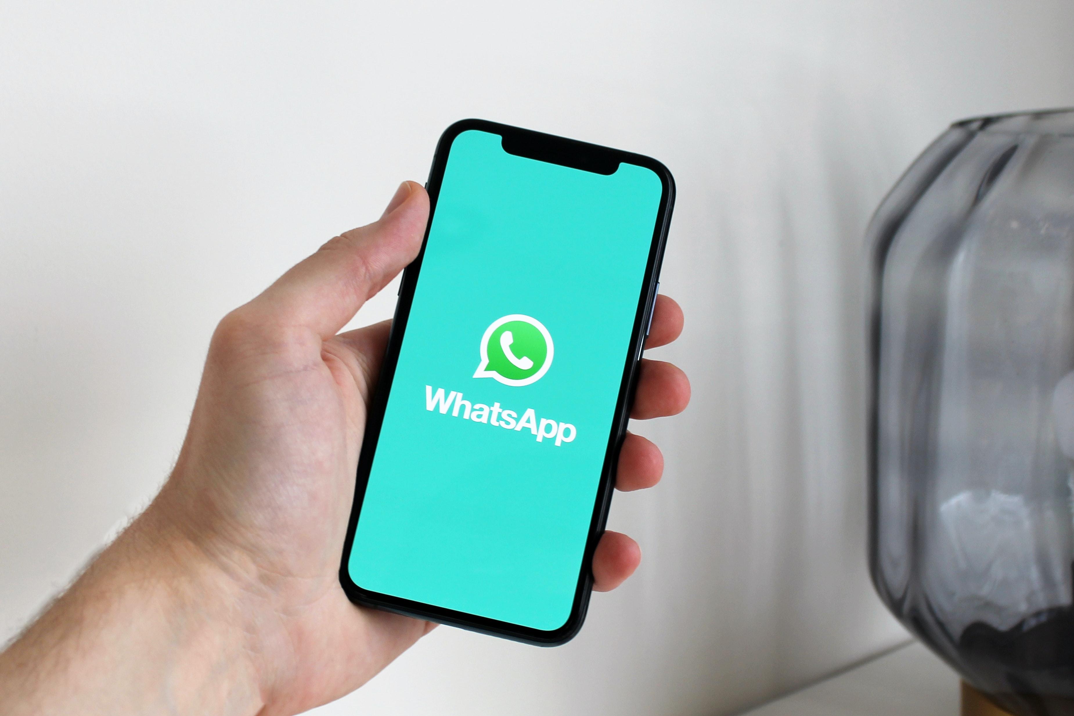 WhatsApp testa barra de pesquisa para encontrar configurações no iOS