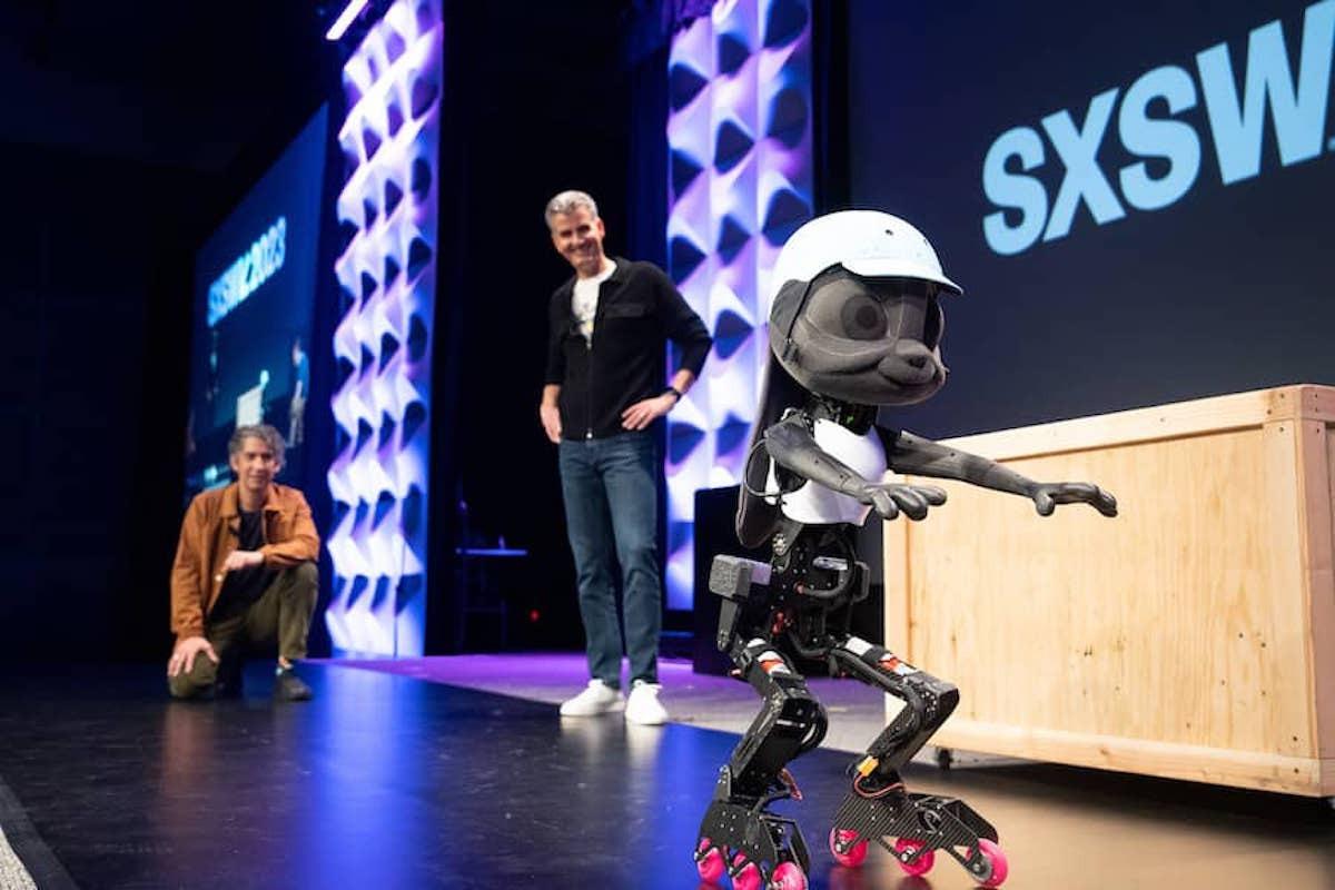 SXSW 2023: Disney mostra robô do tamanho de uma criança e que anda de patins