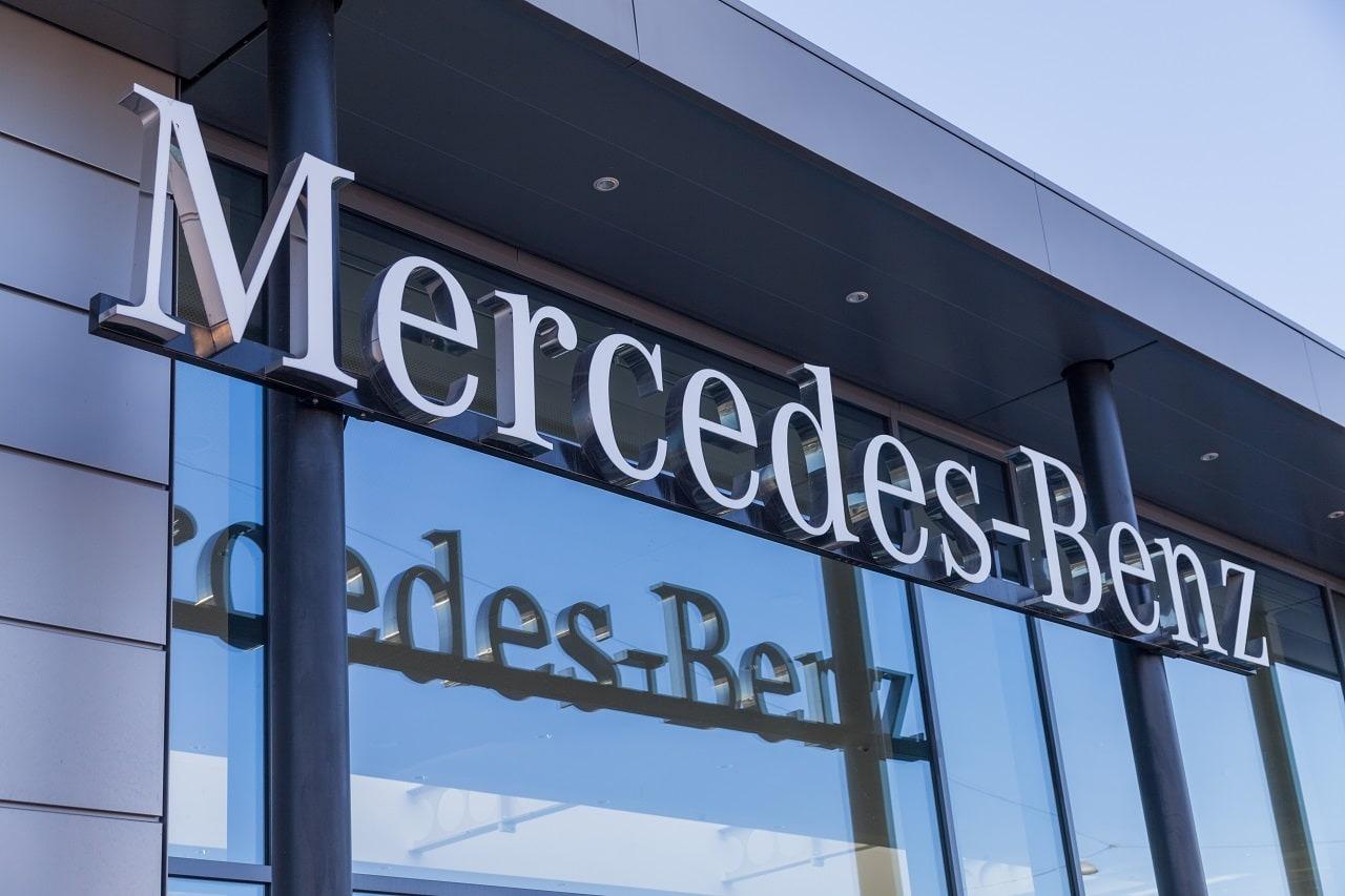 Mercedes irá investir bilhões em fábricas de veículos elétricos