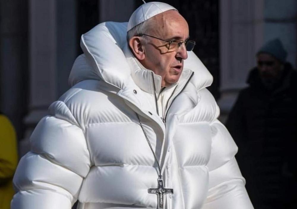 É fake: foto do papa com jaqueta estilosa foi produzida por IA